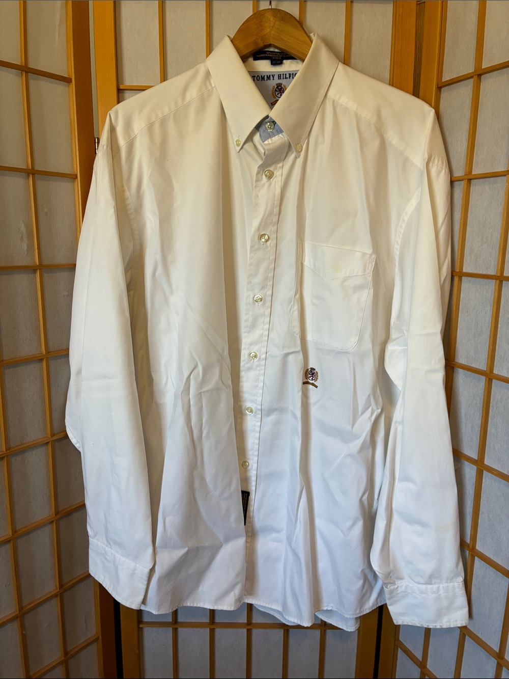 Tommy Hilfiger White Long-Sleeve Button-Down Dress Shirt